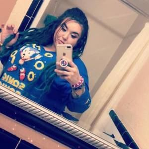 Meet your Posher, Araya